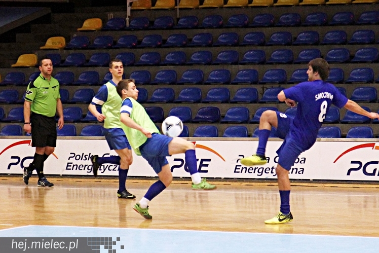 Piłkarski Turniej Halowy - Derby Mielca 2014 - cz. I
