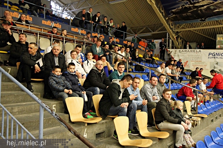 Piłkarski Turniej Halowy - Derby Mielca 2014 - cz. I