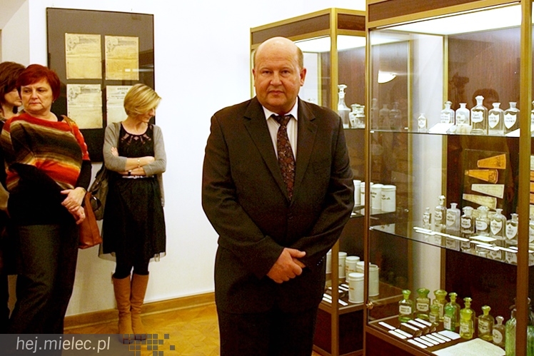 Historia farmacji w pigułce już dostępna u Oborskich