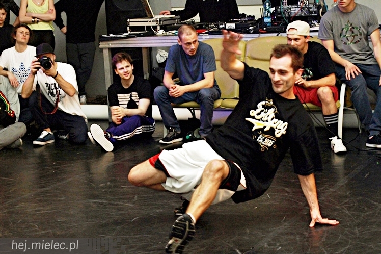 Time for your move - ponad setka uczestników na drugiej edycji bitew b-boyów tańca breakdance