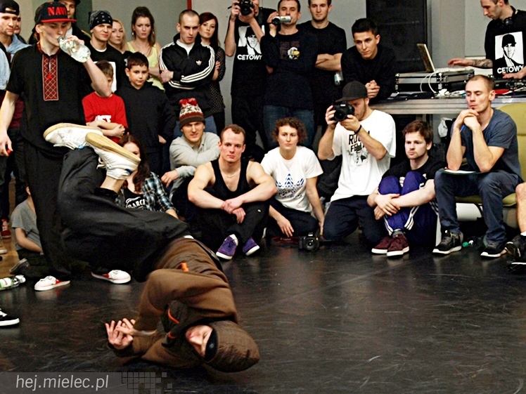 Time for your move - ponad setka uczestników na drugiej edycji bitew b-boyów tańca breakdance