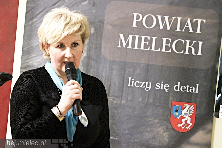 Uroczyste otwarcie nowej siedziby PCPR: przyjechał minister i wicewojewoda