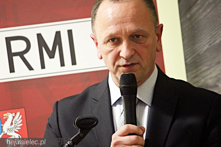 Uroczyste otwarcie nowej siedziby PCPR: przyjechał minister i wicewojewoda