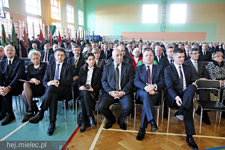 Uroczystość nadania imienia Leszka Deptuły Gimnazjum w Wadowicach Górnych