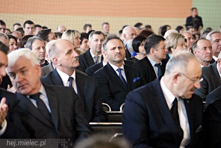 Uroczystość nadania imienia Leszka Deptuły Gimnazjum w Wadowicach Górnych