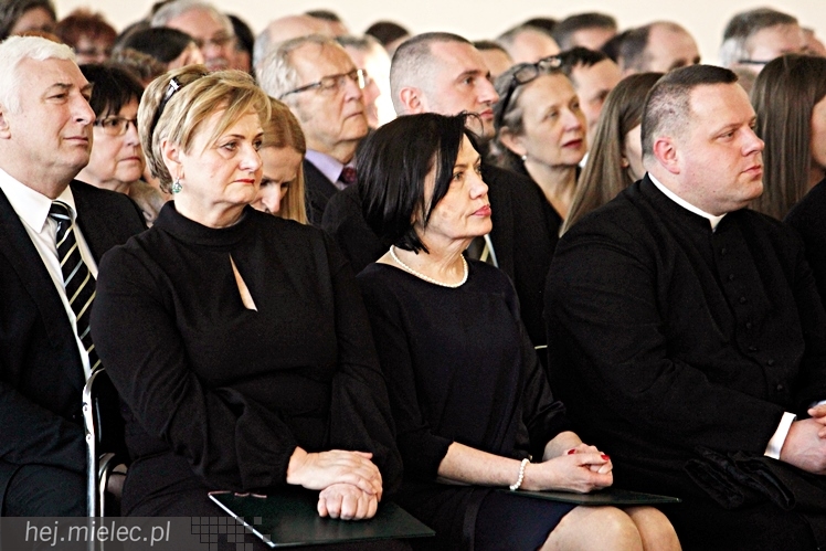 Uroczystość nadania imienia Leszka Deptuły Gimnazjum w Wadowicach Górnych
