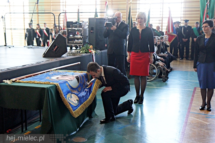 Uroczystość nadania imienia Leszka Deptuły Gimnazjum w Wadowicach Górnych