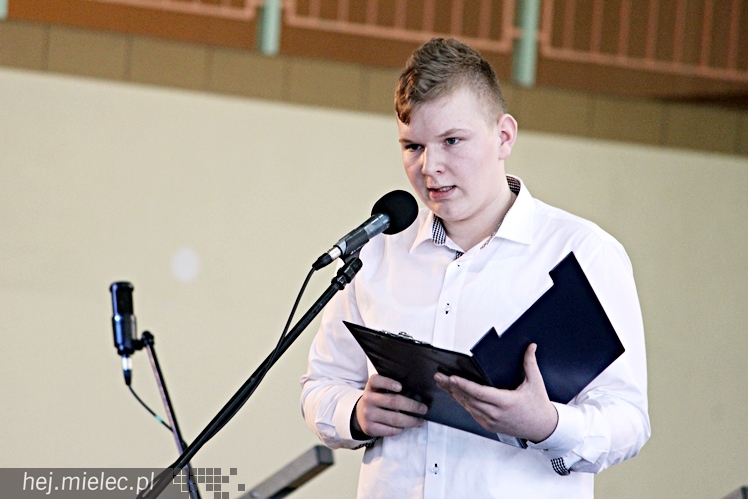Uroczystość nadania imienia Leszka Deptuły Gimnazjum w Wadowicach Górnych