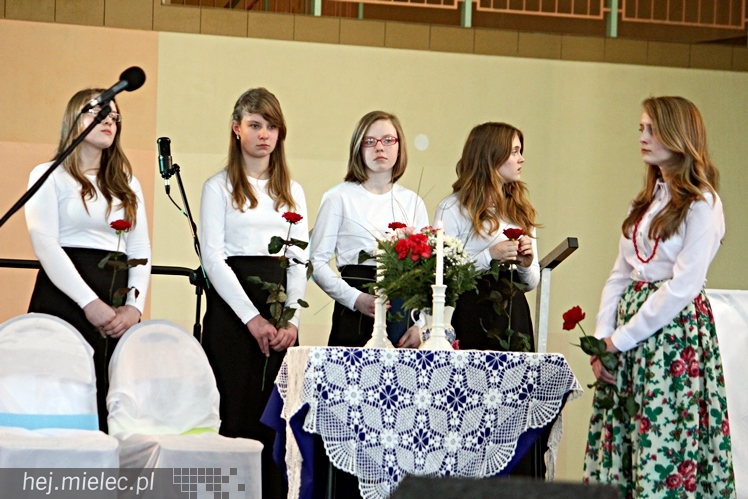Uroczystość nadania imienia Leszka Deptuły Gimnazjum w Wadowicach Górnych