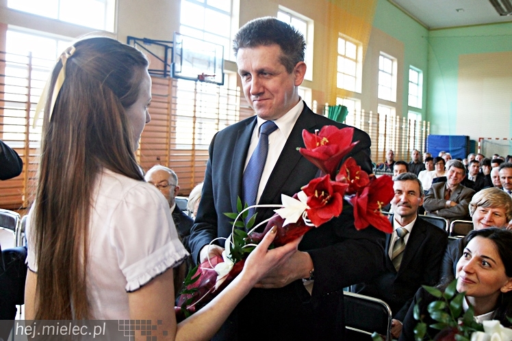 Uroczystość nadania imienia Leszka Deptuły Gimnazjum w Wadowicach Górnych