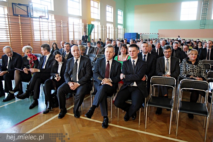 Uroczystość nadania imienia Leszka Deptuły Gimnazjum w Wadowicach Górnych