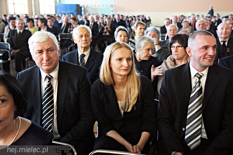 Uroczystość nadania imienia Leszka Deptuły Gimnazjum w Wadowicach Górnych