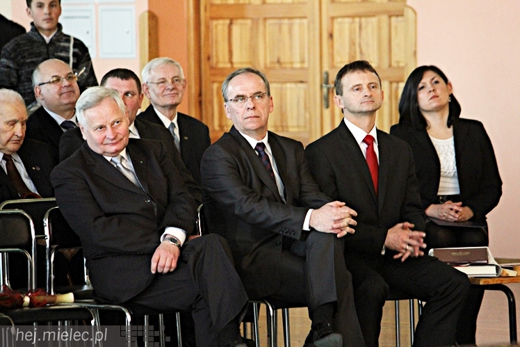 Uroczystość nadania imienia Leszka Deptuły Gimnazjum w Wadowicach Górnych