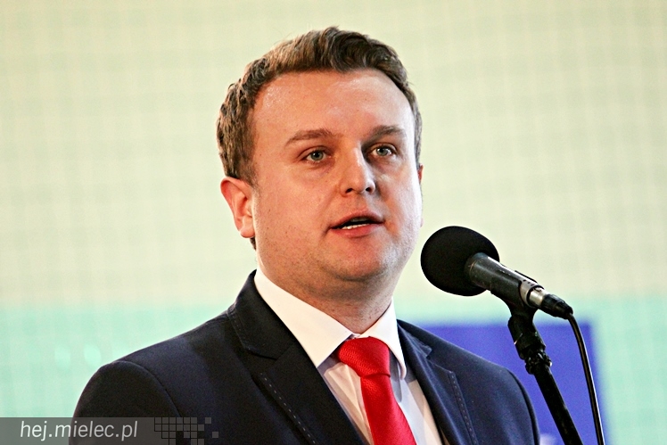 Uroczystość nadania imienia Leszka Deptuły Gimnazjum w Wadowicach Górnych