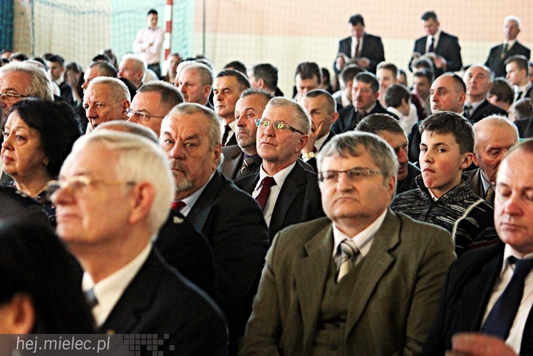 Uroczystość nadania imienia Leszka Deptuły Gimnazjum w Wadowicach Górnych