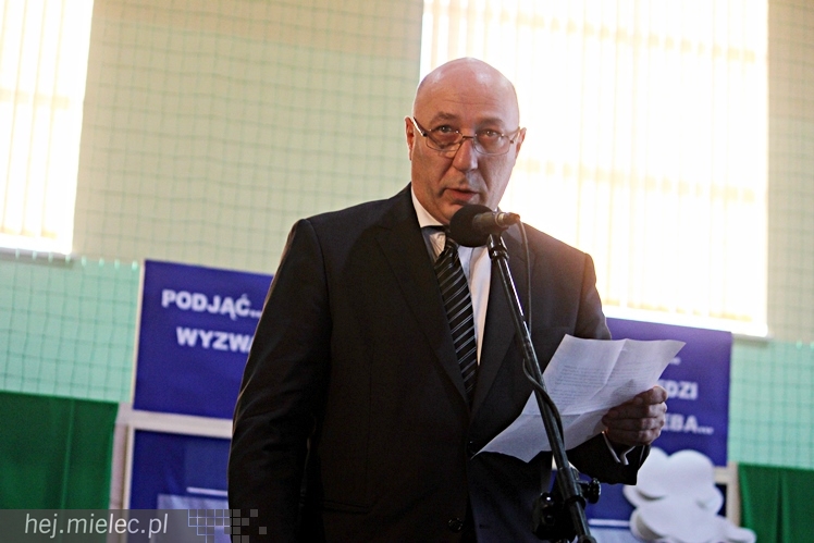 Uroczystość nadania imienia Leszka Deptuły Gimnazjum w Wadowicach Górnych