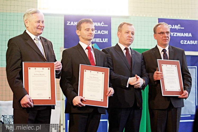Uroczystość nadania imienia Leszka Deptuły Gimnazjum w Wadowicach Górnych
