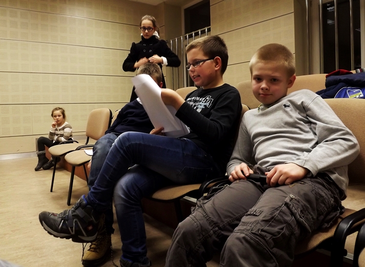 Grupa teatralna ?Antrakt? - drzwi zawsze będą otwarte dla tych, którzy kochają teatr i scenę?