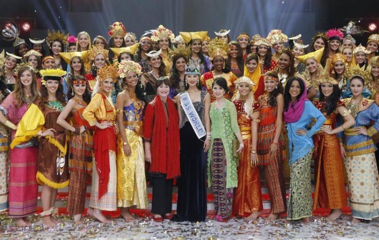 Mielec Fashion Time pod znakiem ?piękna?. Katarzyna Krzeszowska jurorem mieleckiego pokazu
