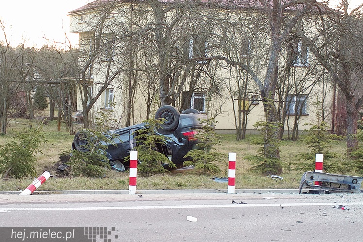 Poważny wypadek w Przyłęku. Droga Mielec - Kolbuszowa zablokowana przez kilka godzin