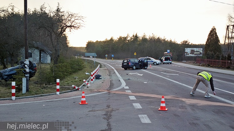 Poważny wypadek w Przyłęku. Droga Mielec - Kolbuszowa zablokowana przez kilka godzin