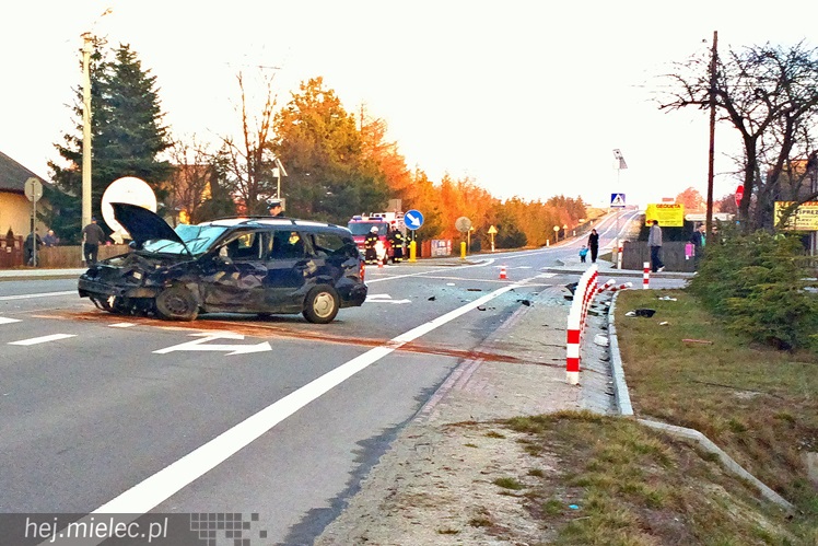 Poważny wypadek w Przyłęku. Droga Mielec - Kolbuszowa zablokowana przez kilka godzin