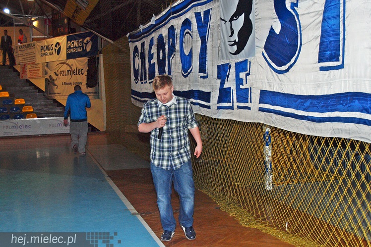 Kibice Stali poznali zespoły FKS Stal Mielec. W prezentacji udział wzięło ponad 1000 osób