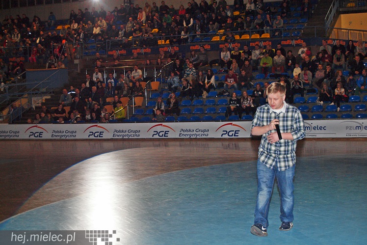 Kibice Stali poznali zespoły FKS Stal Mielec. W prezentacji udział wzięło ponad 1000 osób