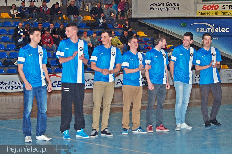 Kibice Stali poznali zespoły FKS Stal Mielec. W prezentacji udział wzięło ponad 1000 osób