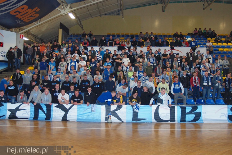 Kibice Stali poznali zespoły FKS Stal Mielec. W prezentacji udział wzięło ponad 1000 osób