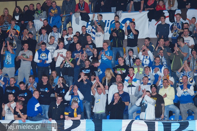 Kibice Stali poznali zespoły FKS Stal Mielec. W prezentacji udział wzięło ponad 1000 osób