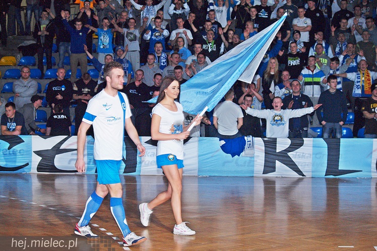 Kibice Stali poznali zespoły FKS Stal Mielec. W prezentacji udział wzięło ponad 1000 osób