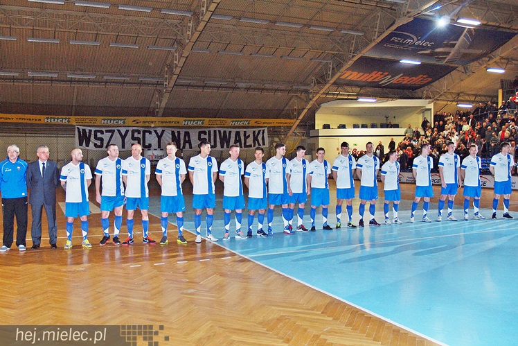 Kibice Stali poznali zespoły FKS Stal Mielec. W prezentacji udział wzięło ponad 1000 osób