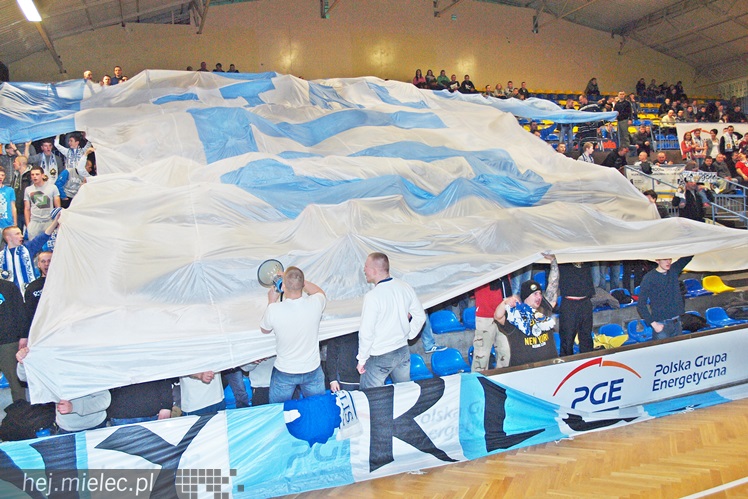 Kibice Stali poznali zespoły FKS Stal Mielec. W prezentacji udział wzięło ponad 1000 osób