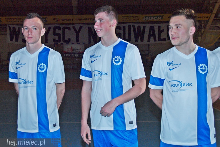 Kibice Stali poznali zespoły FKS Stal Mielec. W prezentacji udział wzięło ponad 1000 osób