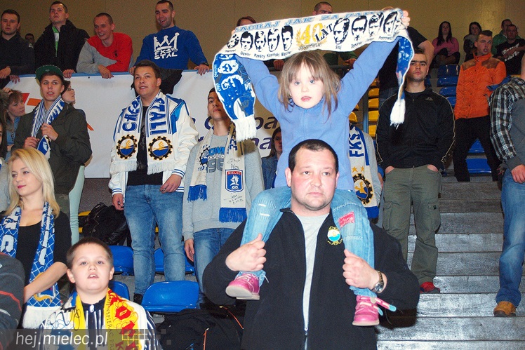Kibice Stali poznali zespoły FKS Stal Mielec. W prezentacji udział wzięło ponad 1000 osób