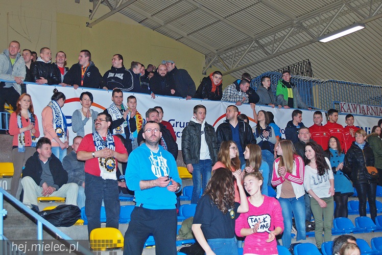 Kibice Stali poznali zespoły FKS Stal Mielec. W prezentacji udział wzięło ponad 1000 osób
