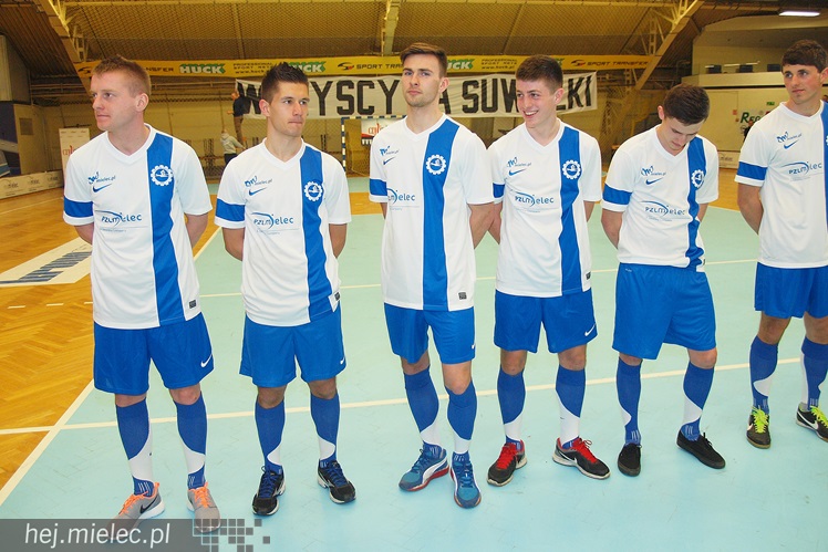 Kibice Stali poznali zespoły FKS Stal Mielec. W prezentacji udział wzięło ponad 1000 osób