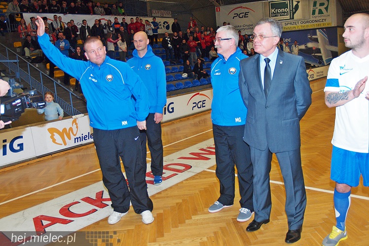Kibice Stali poznali zespoły FKS Stal Mielec. W prezentacji udział wzięło ponad 1000 osób
