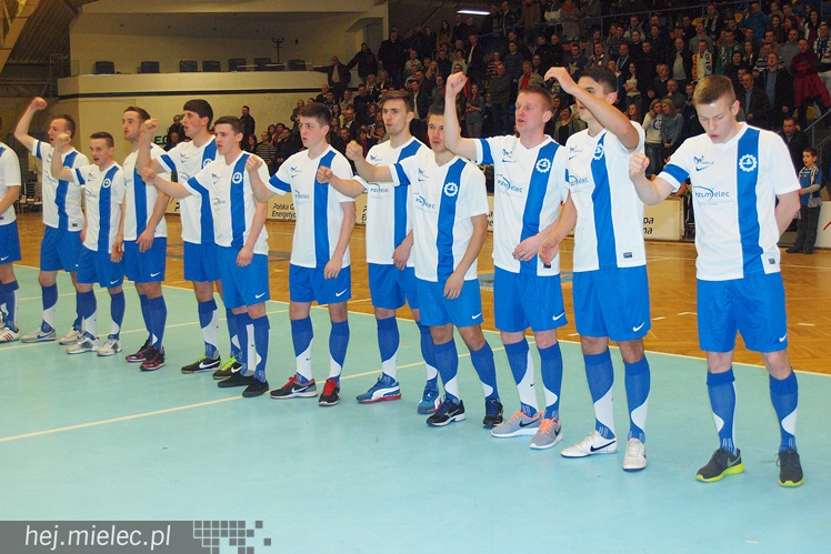 Kibice Stali poznali zespoły FKS Stal Mielec. W prezentacji udział wzięło ponad 1000 osób