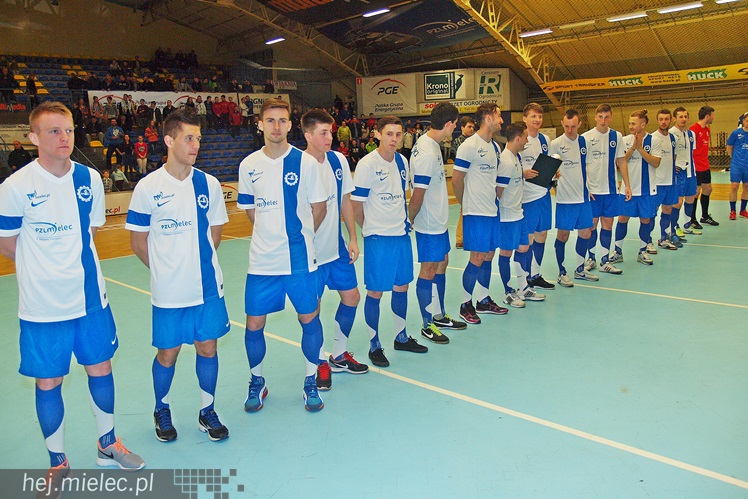 Kibice Stali poznali zespoły FKS Stal Mielec. W prezentacji udział wzięło ponad 1000 osób