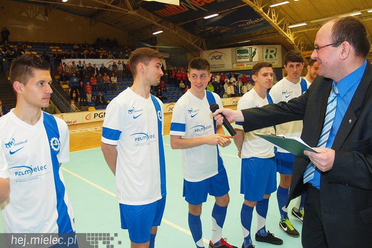 Kibice Stali poznali zespoły FKS Stal Mielec. W prezentacji udział wzięło ponad 1000 osób