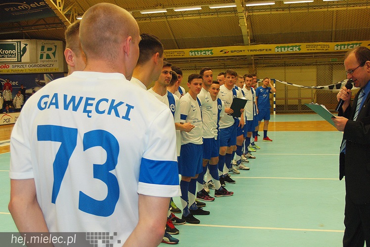 Kibice Stali poznali zespoły FKS Stal Mielec. W prezentacji udział wzięło ponad 1000 osób