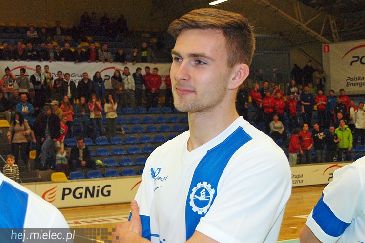 Kibice Stali poznali zespoły FKS Stal Mielec. W prezentacji udział wzięło ponad 1000 osób