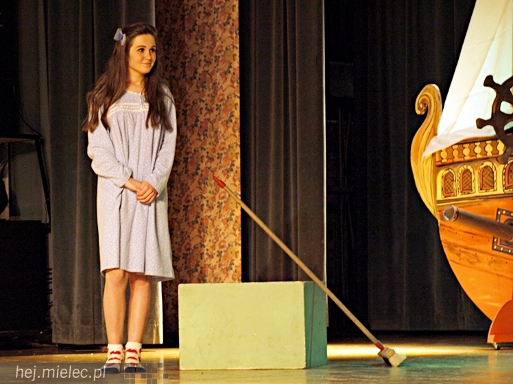 Premiera ?Piotrusia Pana? w SCK. Na scenie 40 młodych aktorów Grupy Teatralnej ?Antrakt?
