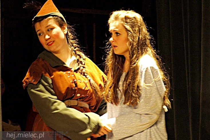 Premiera ?Piotrusia Pana? w SCK. Na scenie 40 młodych aktorów Grupy Teatralnej ?Antrakt?