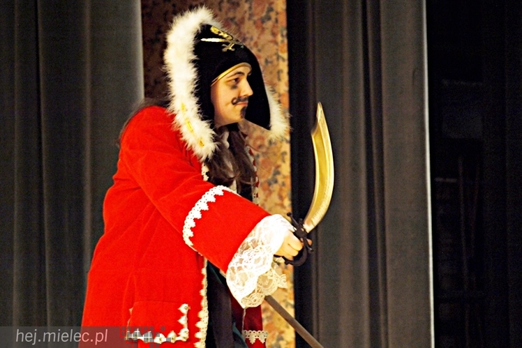 Premiera ?Piotrusia Pana? w SCK. Na scenie 40 młodych aktorów Grupy Teatralnej ?Antrakt?