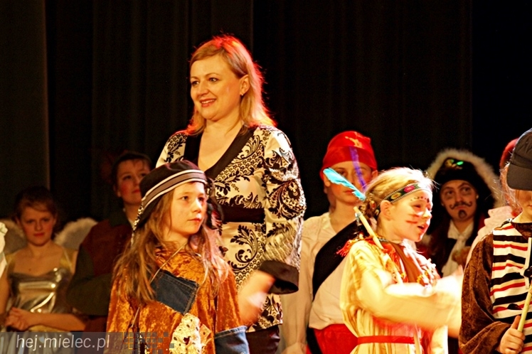 Premiera ?Piotrusia Pana? w SCK. Na scenie 40 młodych aktorów Grupy Teatralnej ?Antrakt?