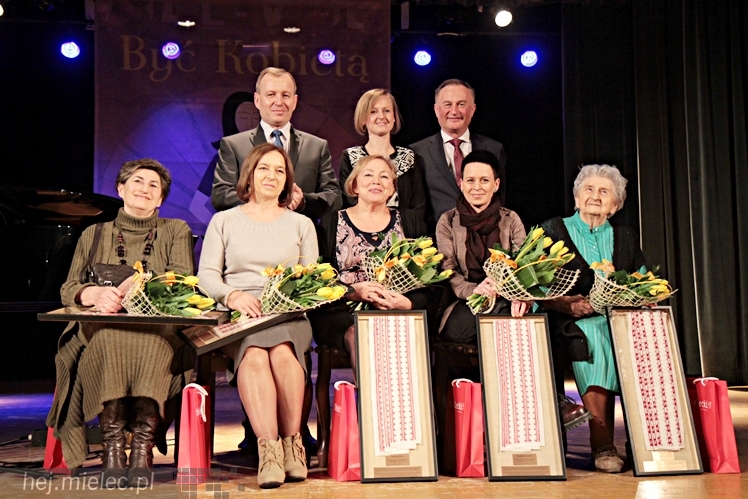 Gala Być Kobietą z okazji Międzynarodowego Dnia Kobiet. Wręczono nagrody bohaterkom książki ?Siła to ONA?