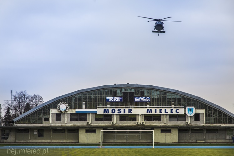 Sportowcy w PZL Mielec, Black Hawk nad Stadionem Stali Mielec